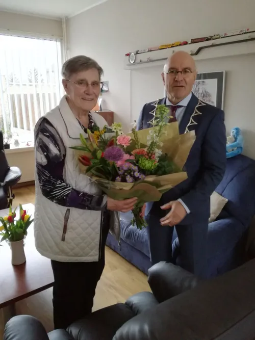 2c3c0bdd caf3 4ec9 a31f 1e754fc782d0