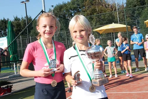 40600231 1409752549127899 321440197155749888 n