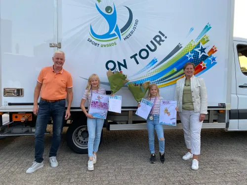 lita en ziva van weert met coby van der pas wethouder en rolf de jong srm 1