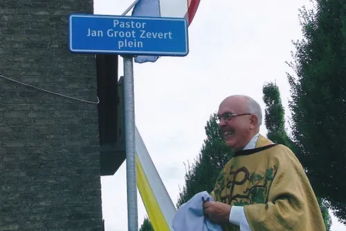 pater jan groot zevert opening plein
