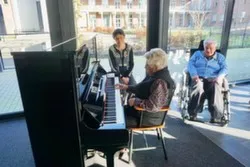 vlnr silvia van gerven mevrouw visser en zuster eligia