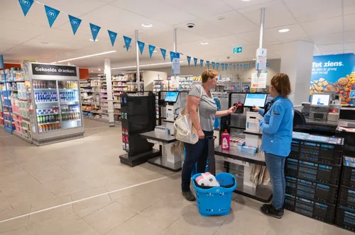 zelfscanpleinalbertheijnerp5juli2022foto albertheijnyasminhargreaves