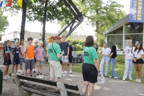10-08-2025 Veghel in Hout 01