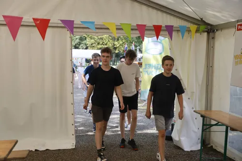 10-08-2025 Veghel in Hout 13