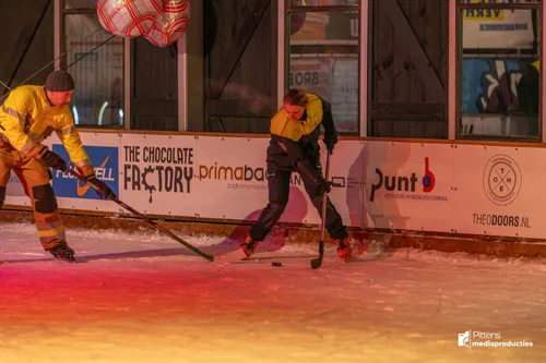 30-12-2025IJshockeywedstrijdBrandweerPolitieVeghel-14