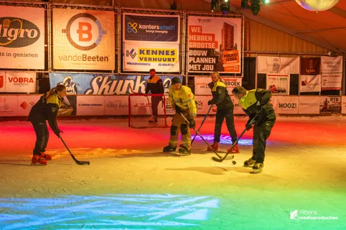 30-12-2025IJshockeywedstrijdBrandweerPolitieVeghel-18