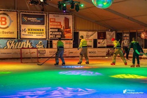 30-12-2025IJshockeywedstrijdBrandweerPolitieVeghel-8