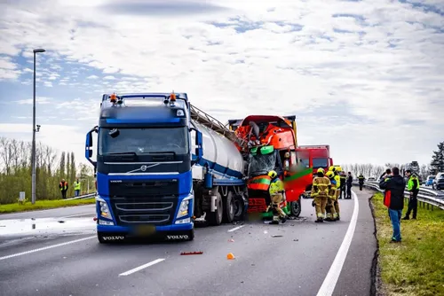 03-04-2026 Ongeval A50 Veghel 04