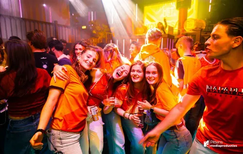 26-04-2026 Koningsnacht Het EventHuis-15