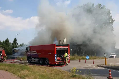 10-08-2026 Vrachtwagenbrand 02