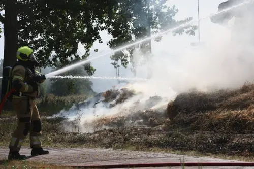 10-08-2026 Vrachtwagenbrand 05