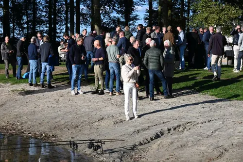 Het was gezellig druk met vrienden en vrijwilligers van stichting Engelgaarde.
