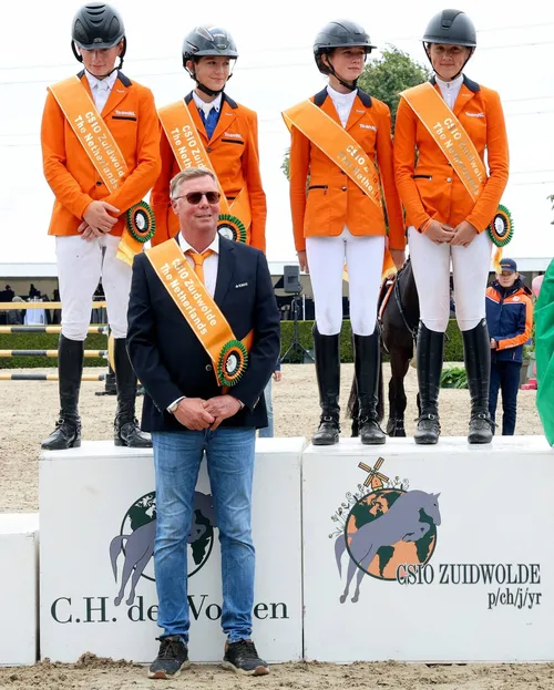nc team children goud foto hans khoe