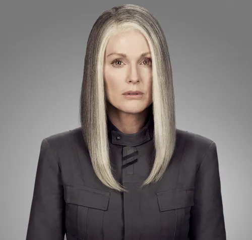 mockingjay firstlook moore profile xlarge2