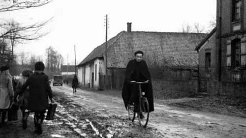 1118full diary of a country priest screenshot