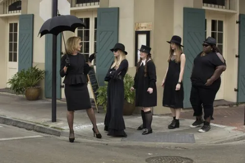 american horror story coven 3x01 bitchcraft