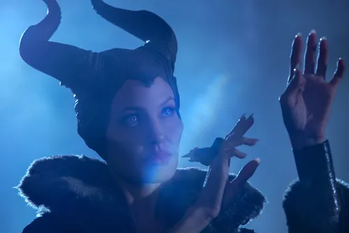 angelina20jolie20is20maleficent5b105d