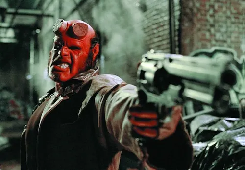 film hellboy6 pistole061511