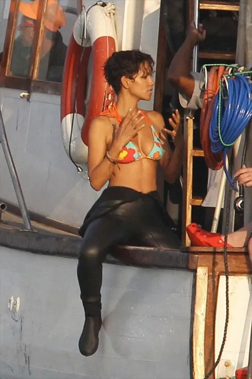 halle berry 1
