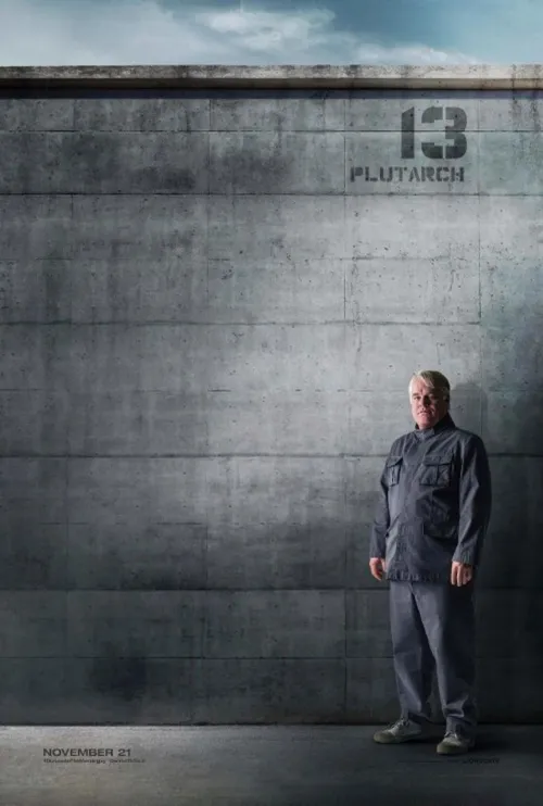 hr the hunger games mockingjay part 1 24