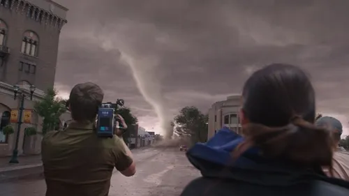 into the storm 15021411 st 3 s low