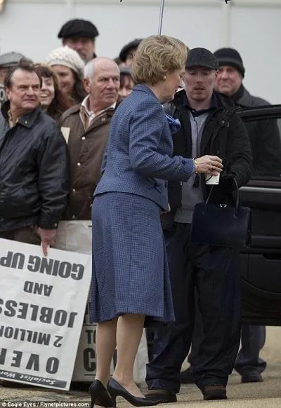 the iron lady set photo meryl streep 03