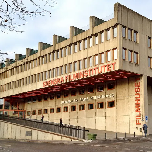 tumblr mn51nxl3871qit8emo1 1280