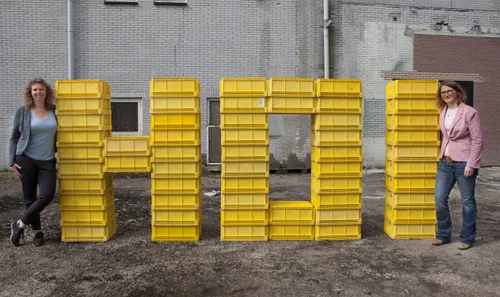 stephanie tamara hoi 2