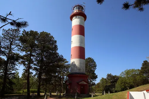 Nidos švyturys yra vienas iš kelių visuomenei atvirų švyturių. Smalsuoliai dar gali patekti į Ventės rago švyturį (Šilutės r.)./M. Patašiaus nuotr.