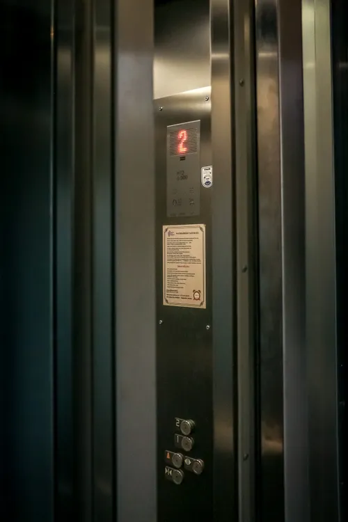 Nidoje veikiantis liftas (S. Igoninaitės nuotr.)