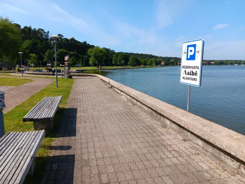 Nelegali „Aibės“ reklama Juodkrantėje / P.Matvejevo nuotr.