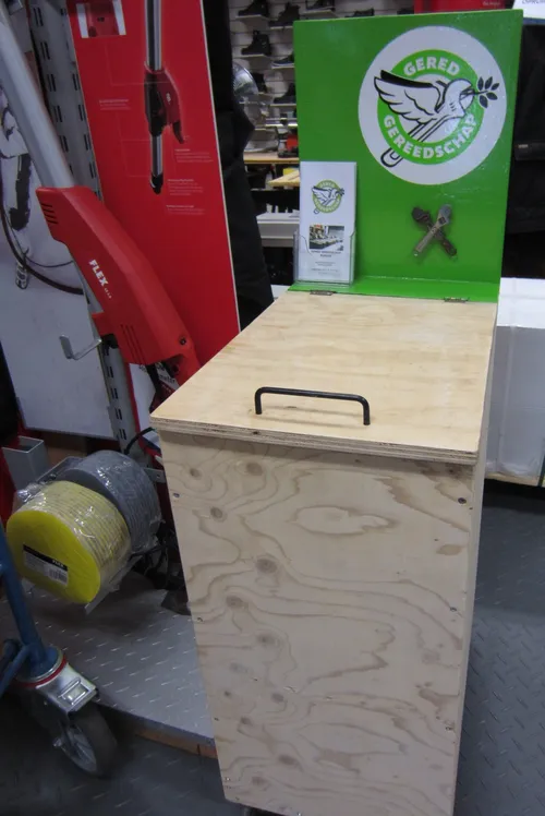 20116 08 07 gered gereedschap inleverbox