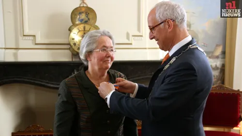 2015 04 24 koningsdag lintjesregen regen 004 kaai krelekamp