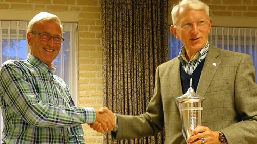 2015 09 15 nijkerkse schaakclub van de groep l en schuringa r persoonlijk kampioenschap 2