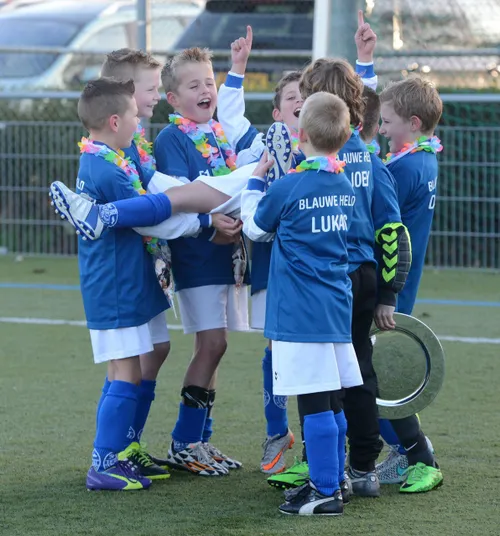 2015 12 08 veensche boys f1 putten 28 11 kampioen