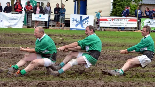 2016 06 18 nk touwtrekwedstrijd hoevelaken 18 6 heure winnaar 3
