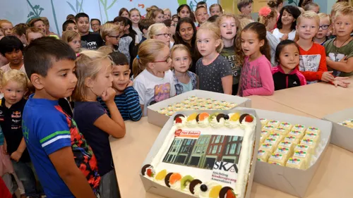 2016 08 22 baken opening 22 8 taart
