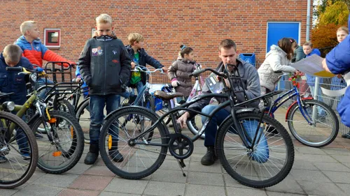 2016 10 26 rootselaarschool lichtbrigade anwb 26 10 a