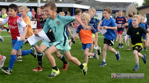 2017 05 22 veensche boys sponsorloop 22 5 start 1