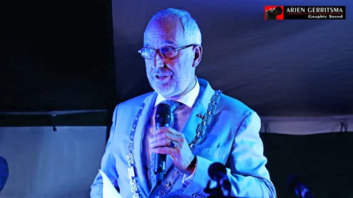 2017 09 29 echtpaar kroon verlaat zuidwal 022