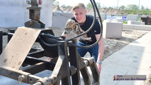 2018 04 20 donny eerste steen 20 4 tribune