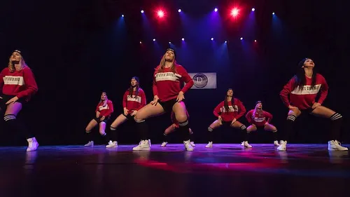 2018 05 15 badabounce younique in actie tijdens nk finale