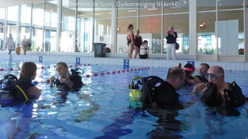 2018 05 28 zwembad 1