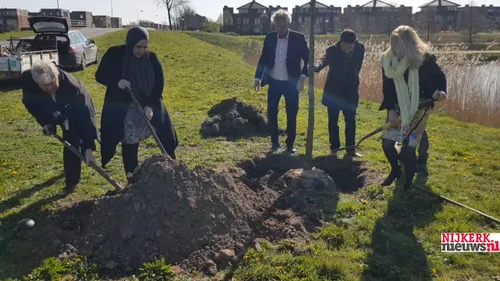 2019 04 01 boom wageningen 001