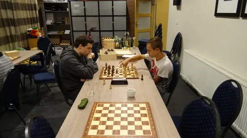 2019 09 08 schaken barrage tussen tim de jongh l en jelle bloemendaal