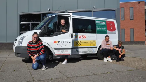 2019 09 20 schoolbus accent 2