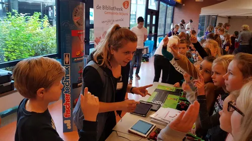 2020 06 22 bibliotheek roboc at r in corlaer college