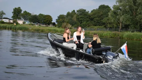 2020 08 18 botenverhuur 02