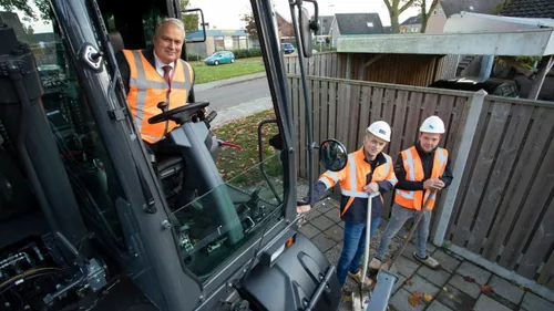 2020 10 26 starthandeling door wethouder wim oosterwijk in nijkerkerveen 2 foto gemeente nijkerk