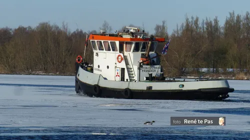 2021 02 12 alcyon 02319644 dslb jk koehoorn en zn franeker op het nkn randmeer ijsbreken 12 02 2021 c2a9 r te pas 12